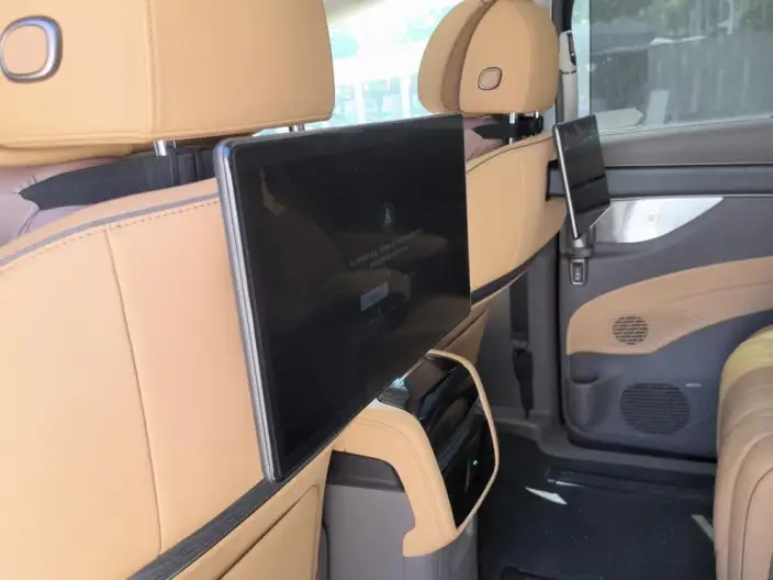 DENZA D9 DM 2022 Model 970 4WD Flagship Model – фото 6