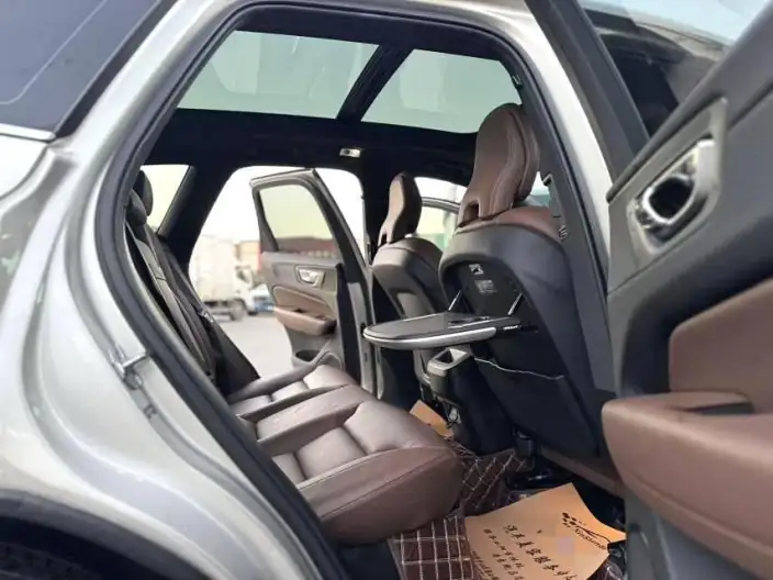 Volvo XC60 2021 Model T5 4WD Smart Range Deluxe Edition – фото 9