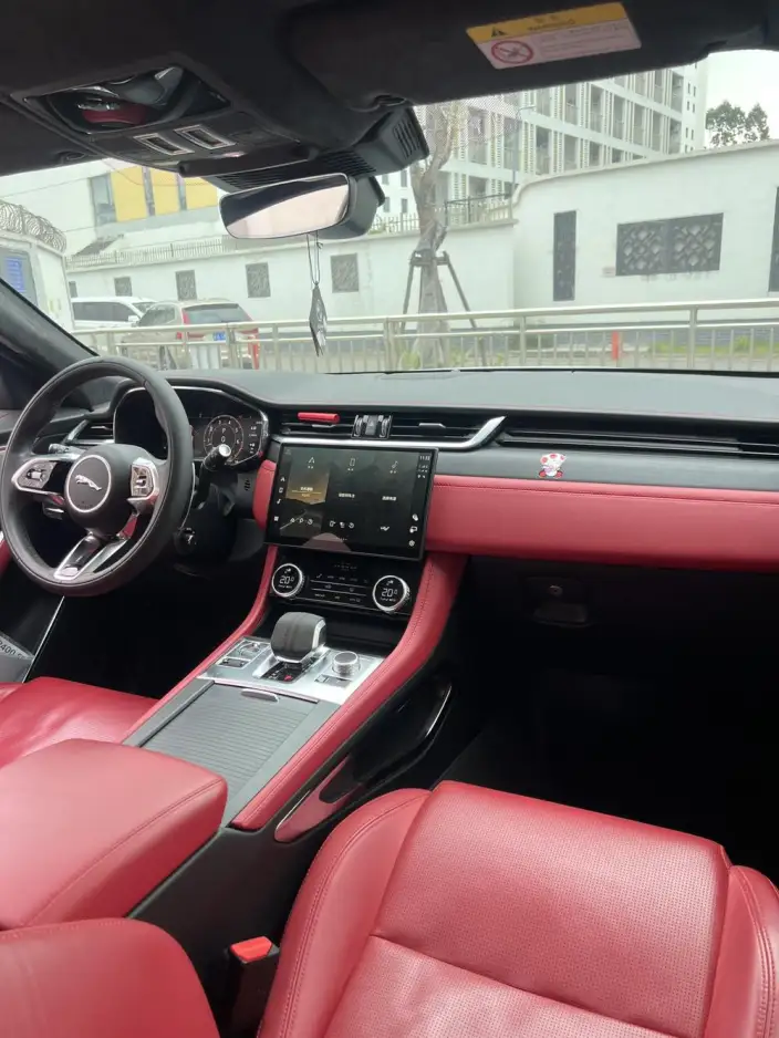 Jaguar F-PACE 2024 Model P400 SPORT – фото 7
