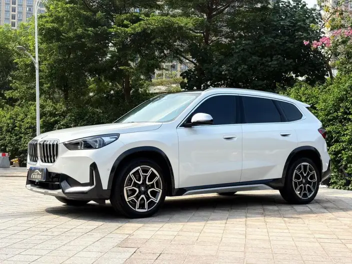 BMW X1 2023 Model sDrive25Li X Design Set – фото 1