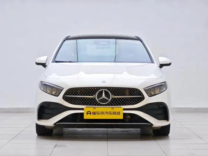 Mercedes-Benz A-class 2024 Model A 200 L Fashion Edition – фото 2