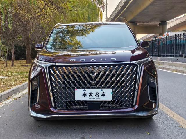 Maxus G90 2023 2.0T Star Seven Passenger Edition