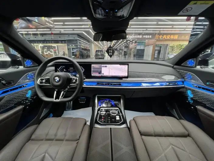 BMW 7 Series 2023 Model 740Li Exclusive Model M Sports Set – фото 7