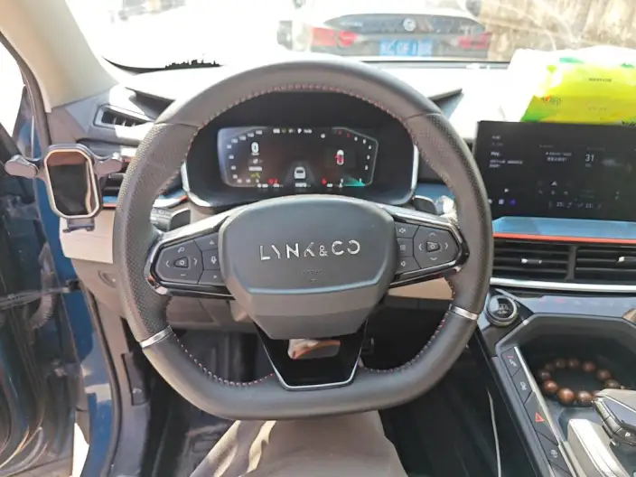 Lynk & Co 06 2020 Model 1.5T Shine Halo – фото 7