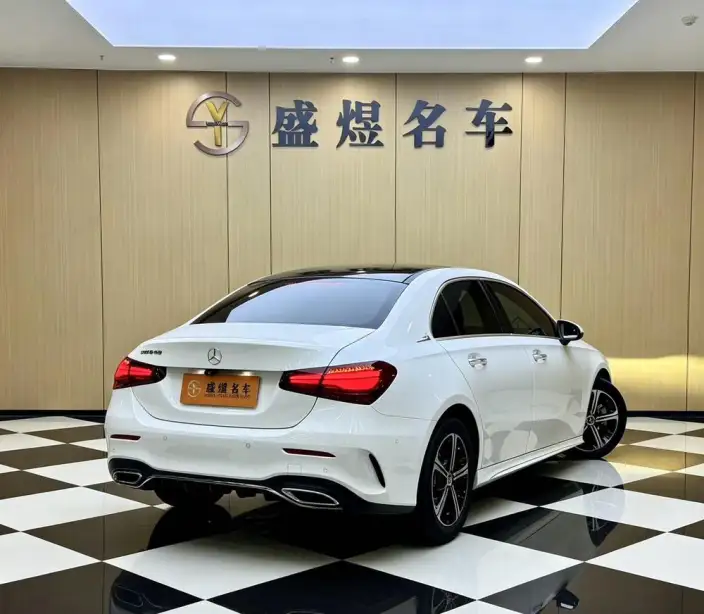 Mercedes-Benz A-class 2025 Model A 200 L Fashion Edition – фото 4