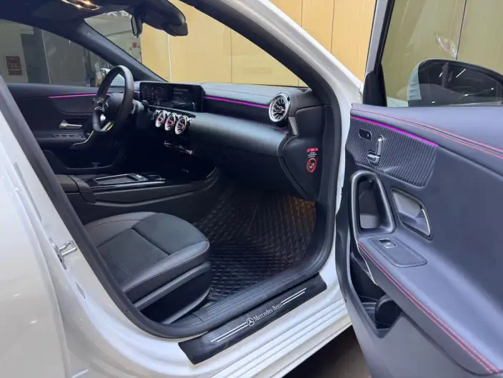 Mercedes-Benz A-class 2025 Model A 200 L Fashion Edition – фото 9