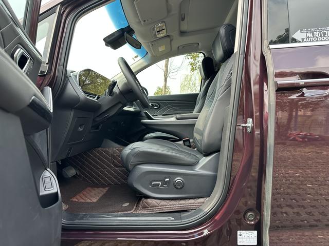 Maxus G90 2023 2.0T Star Seven Passenger Edition – фото 8