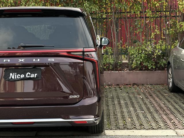 Maxus G90 2023 2.0T Star Seven Passenger Edition – фото 33