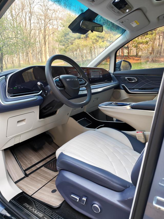 Maxus G90 2022 2.0T Star River 6-Passenger Edition – фото 5