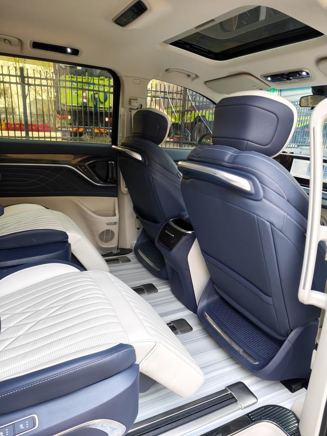 Maxus G90 2022 2.0T Star River 6-Passenger Edition – фото 17