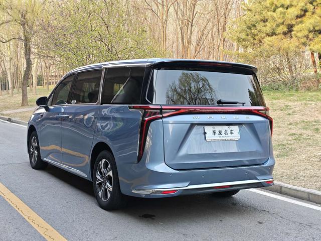 Maxus G90 2022 2.0T Star River 6-Passenger Edition – фото 27
