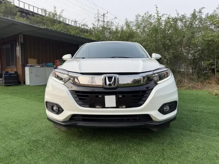 Honda Vezel 2022 Model 1.5L CVT Elite Smart Edition – фото 2
