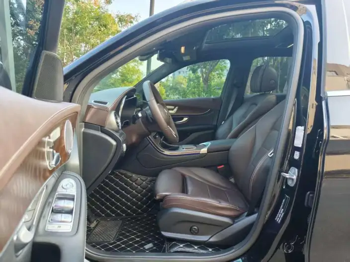 Mercedes-Benz GLC 2020 Model Facelift GLC 260 L 4MATIC Luxury Model – фото 8