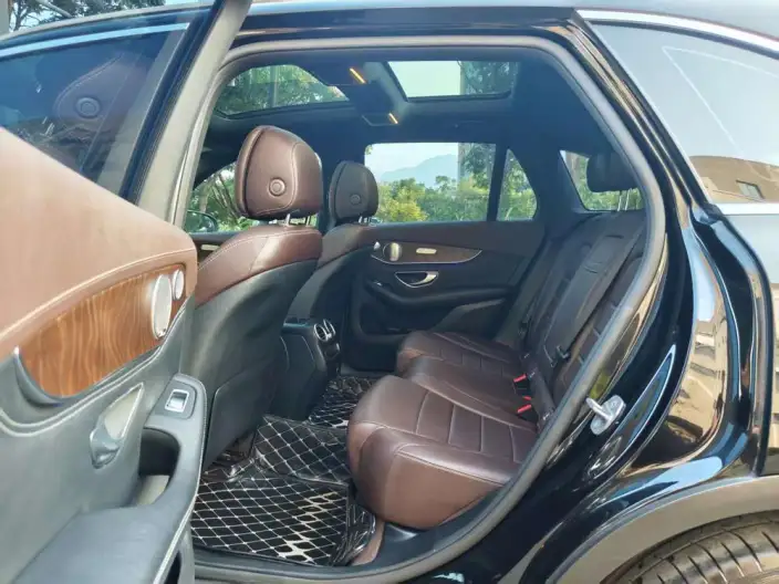 Mercedes-Benz GLC 2020 Model Facelift GLC 260 L 4MATIC Luxury Model – фото 9
