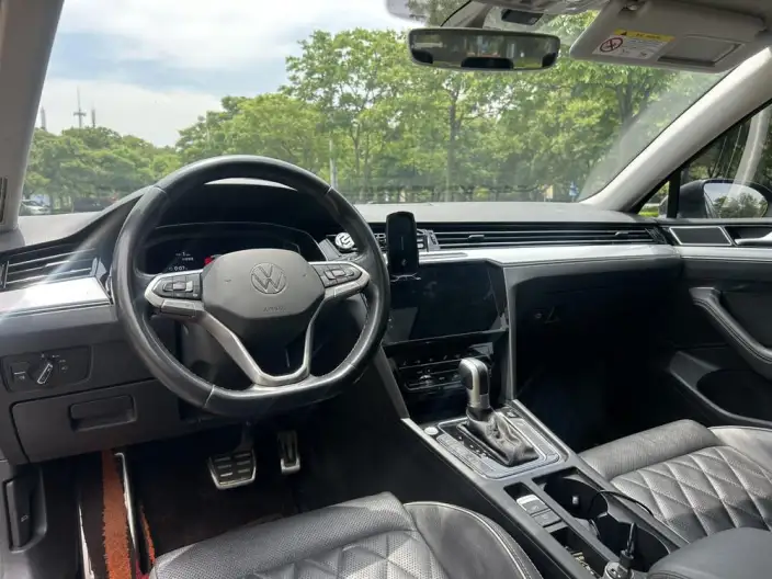 Volkswagen Magotan PHEV 2022 Model Luxury Model – фото 6