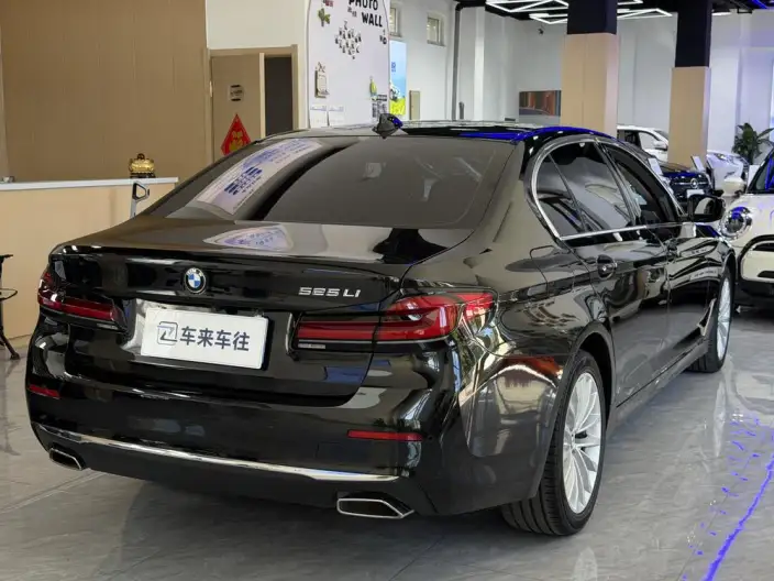 BMW 5 Series 2021 Model Facelift 525Li Luxury Set – фото 3