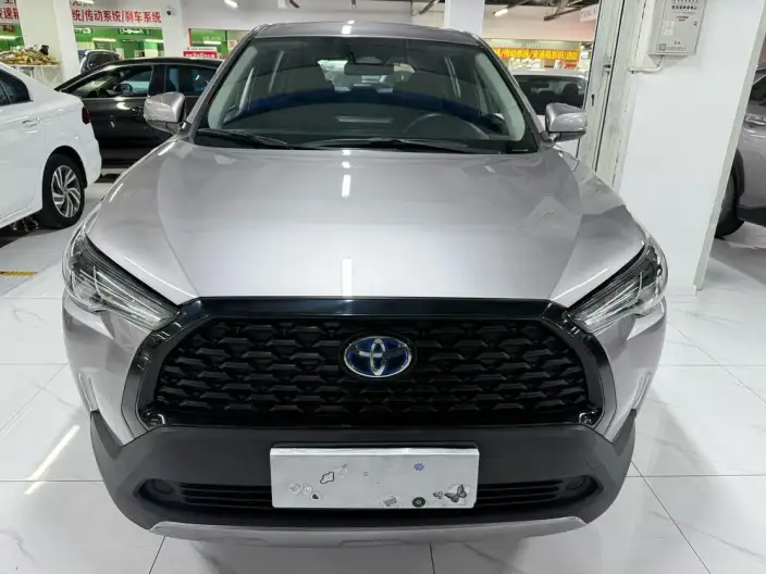 Toyota Corolla Cross 2024 Model 2.0L Intelligent Hybrid Pioneer Edition – фото 2