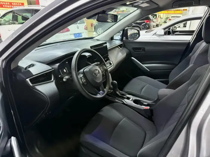 Toyota Corolla Cross 2024 Model 2.0L Intelligent Hybrid Pioneer Edition – фото 8