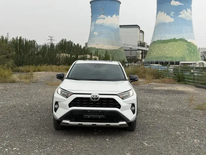 Toyota RAV4 2022 Model 2.0L CVT 4WD Fashion PLUS Edition – фото 2
