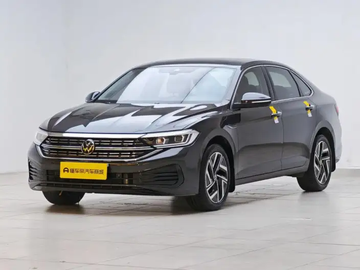 Volkswagen Sagitar 2023 Model 300TSI DSG Beyond Edition – фото 1