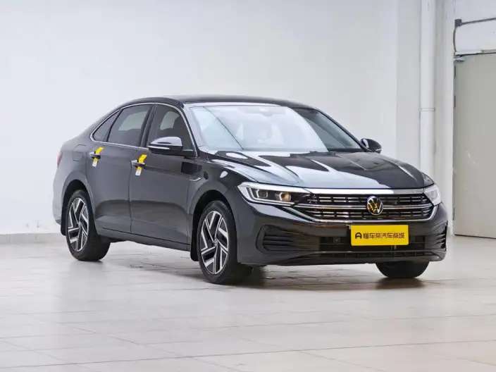 Volkswagen Sagitar 2023 Model 300TSI DSG Beyond Edition – фото 3