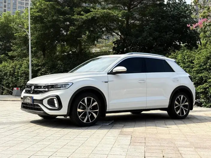 Volkswagen T-Roc 2024 Model 300TSI DSG Chenguang Edition – фото 1