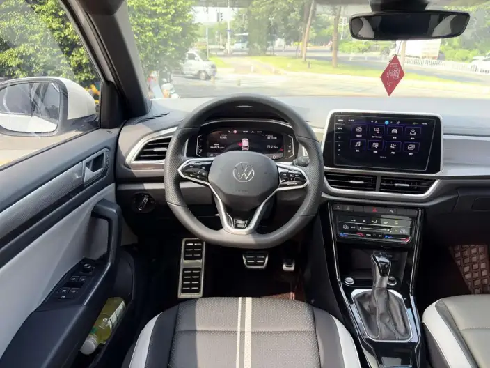 Volkswagen T-Roc 2024 Model 300TSI DSG Chenguang Edition – фото 8