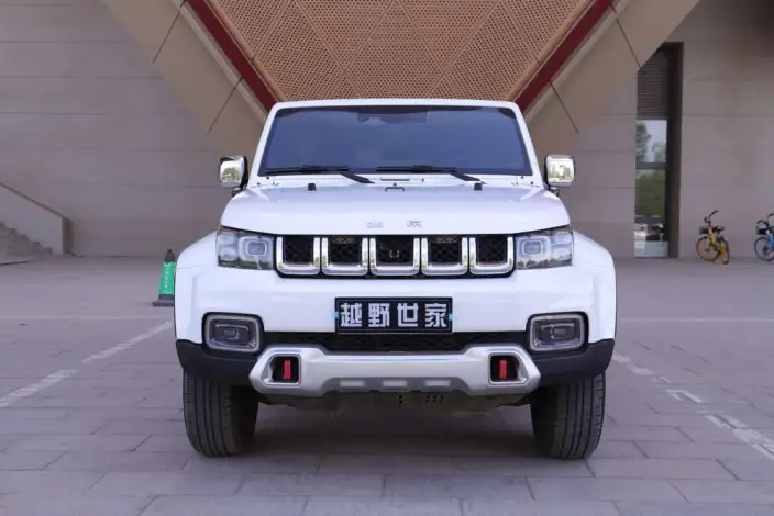 BAIC BJ40 2020 Model 2.0T Automatic 4WD City Hunter Edition Warrior Model – фото 2