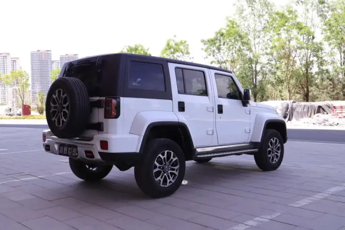 BAIC BJ40 2020 Model 2.0T Automatic 4WD City Hunter Edition Warrior Model – фото 6