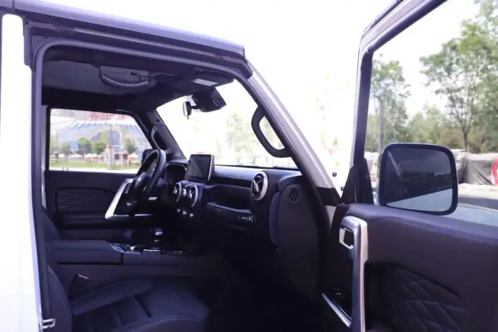 BAIC BJ40 2020 Model 2.0T Automatic 4WD City Hunter Edition Warrior Model – фото 7