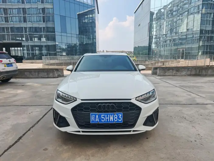 Audi A4 L 2020 Model 40 TFSI Luxury Dynamic Model – фото 2