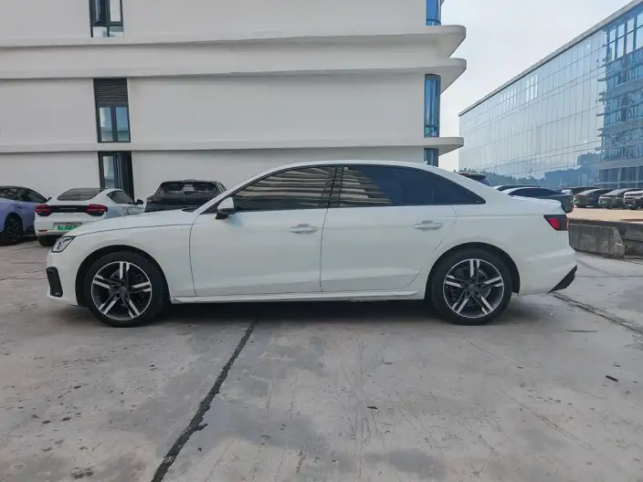 Audi A4 L 2020 Model 40 TFSI Luxury Dynamic Model – фото 3