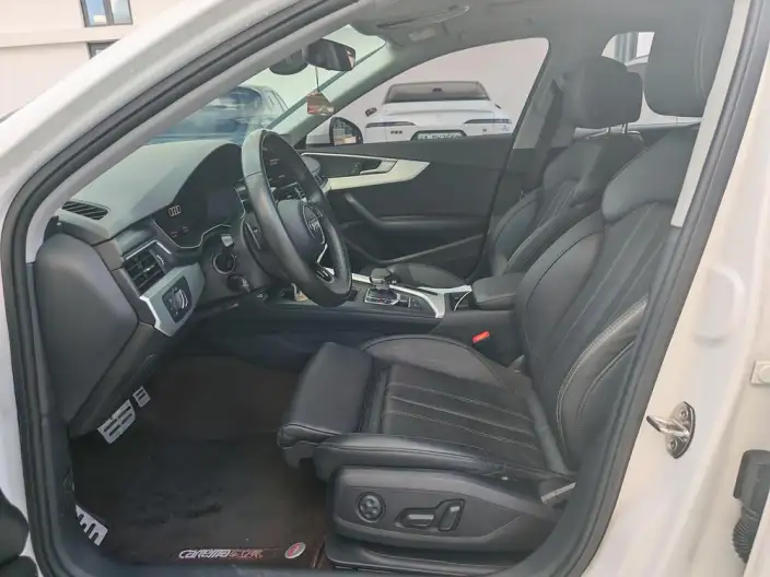 Audi A4 L 2020 Model 40 TFSI Luxury Dynamic Model – фото 7