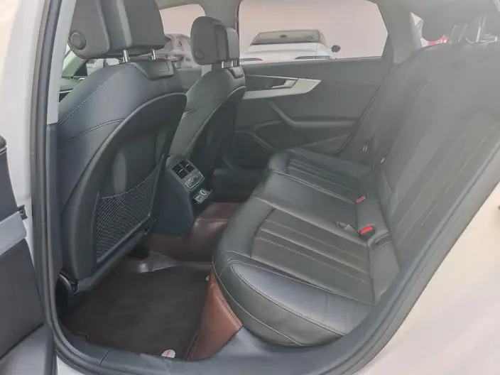 Audi A4 L 2020 Model 40 TFSI Luxury Dynamic Model – фото 9