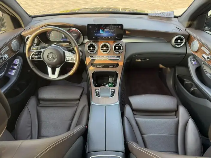 Mercedes-Benz GLC 2020 Model GLC 300 L 4MATIC Luxury Model – фото 7