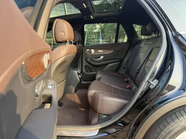 Mercedes-Benz GLC 2020 Model GLC 300 L 4MATIC Luxury Model – фото 9