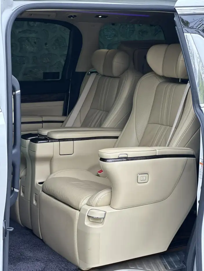 Vellfire 2020 Model Hybrid 2.5L HV Premium Edition – фото 8