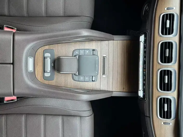 Mercedes-Benz GLS 2022 Model GLS 450 4MATIC Luxury Model – фото 8