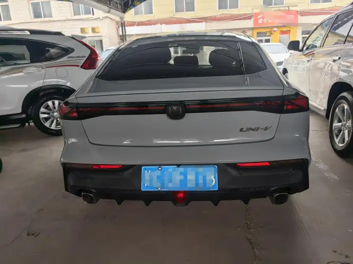Changan UNI-V 2022 Model 1.5T Noble Model – фото 4