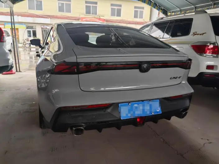 Changan UNI-V 2022 Model 1.5T Noble Model – фото 7