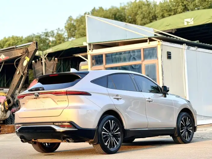 Venza 2023 Model 2.0L CVT 2WD Premium Edition – фото 5