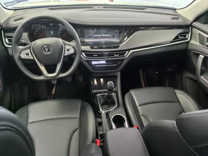 Changan CS35 PLUS 2022 Model 1.6L GDI Manual Luxury Model – фото 9