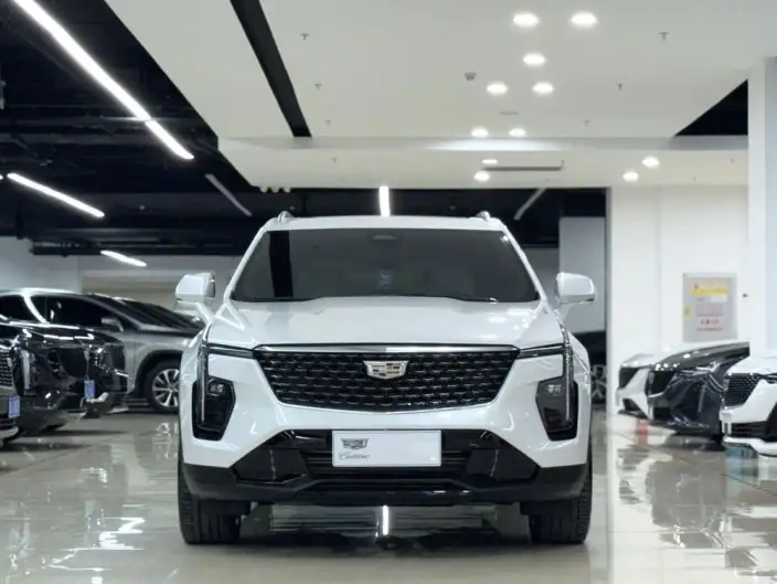Cadillac XT4 2024 Model Facelift 28T 2WD Noble Model – фото 2