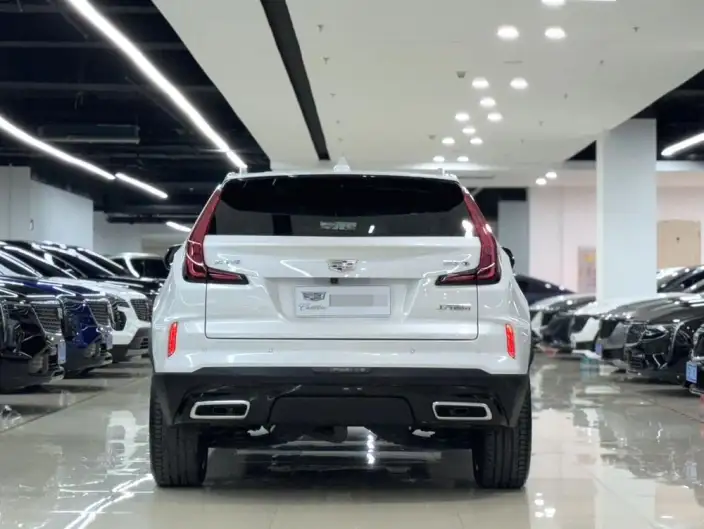 Cadillac XT4 2024 Model Facelift 28T 2WD Noble Model – фото 4