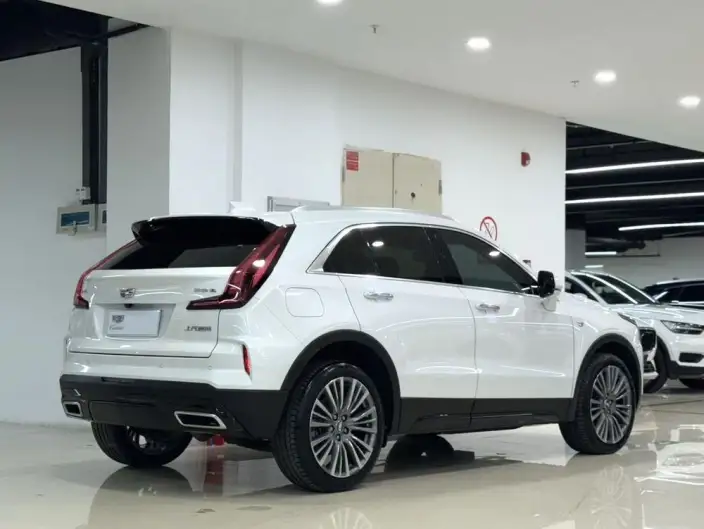 Cadillac XT4 2024 Model Facelift 28T 2WD Noble Model – фото 5