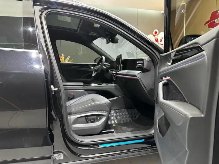 Volkswagen Tiguan L 2026 Model Pro 380TSI 2WD R-Line Pilot Edition – фото 8