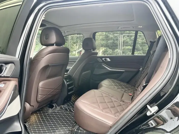 BMW X5 2023 Model xDrive30Li M Sports Set – фото 9