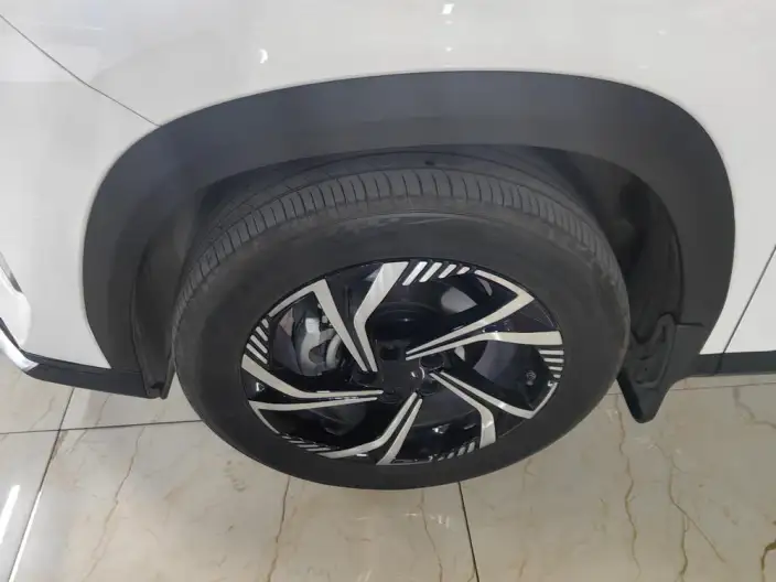 Geely Boyue 2024 Model 1.5TD Smart Connect + – фото 6
