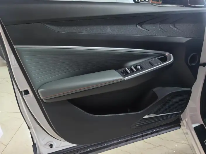 Geely Boyue 2024 Model 1.5TD Smart Connect + – фото 8