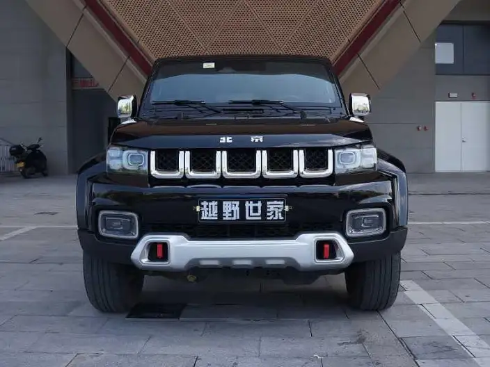 BAIC BJ40 2023 Model 2.0T Automatic 4WD City Hunter Edition Warrior Model – фото 2